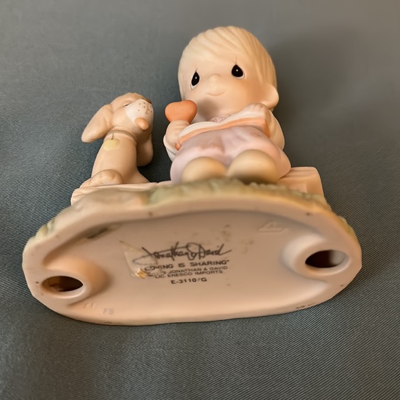 Jonathan & David c1995 "Loving is Sharing" Porcelain Figurine Enesco - Picture 6 of 7